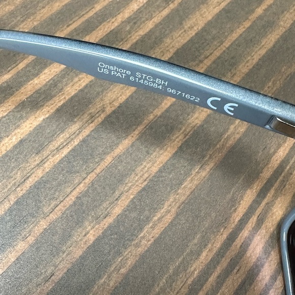 Maui Jim sunglasses onshore - Picture 5 of 7